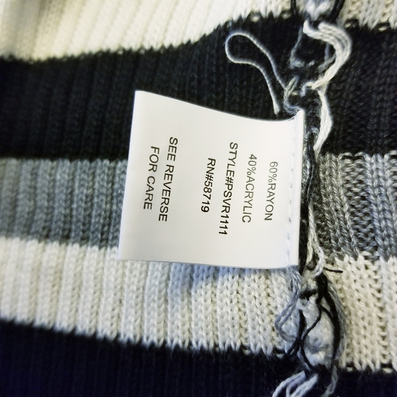 NY Collection

Petite Striped Duster Cardigan

PL - Picture 5 of 6